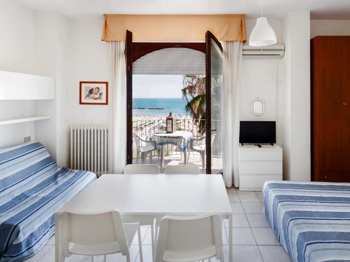 Aparthotel Il Lauro San Benedetto del Tronto Exterior foto