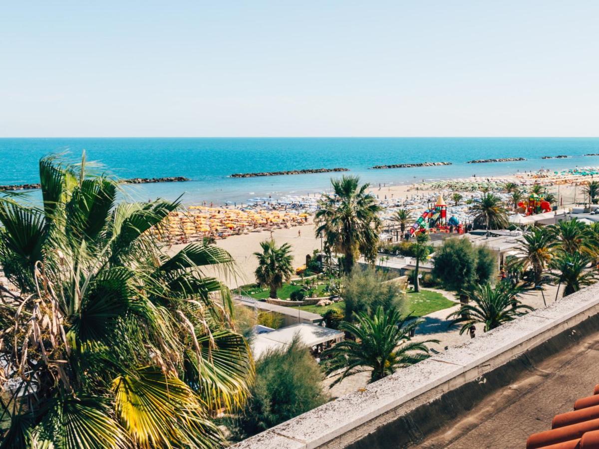 Aparthotel Il Lauro San Benedetto del Tronto Exterior foto