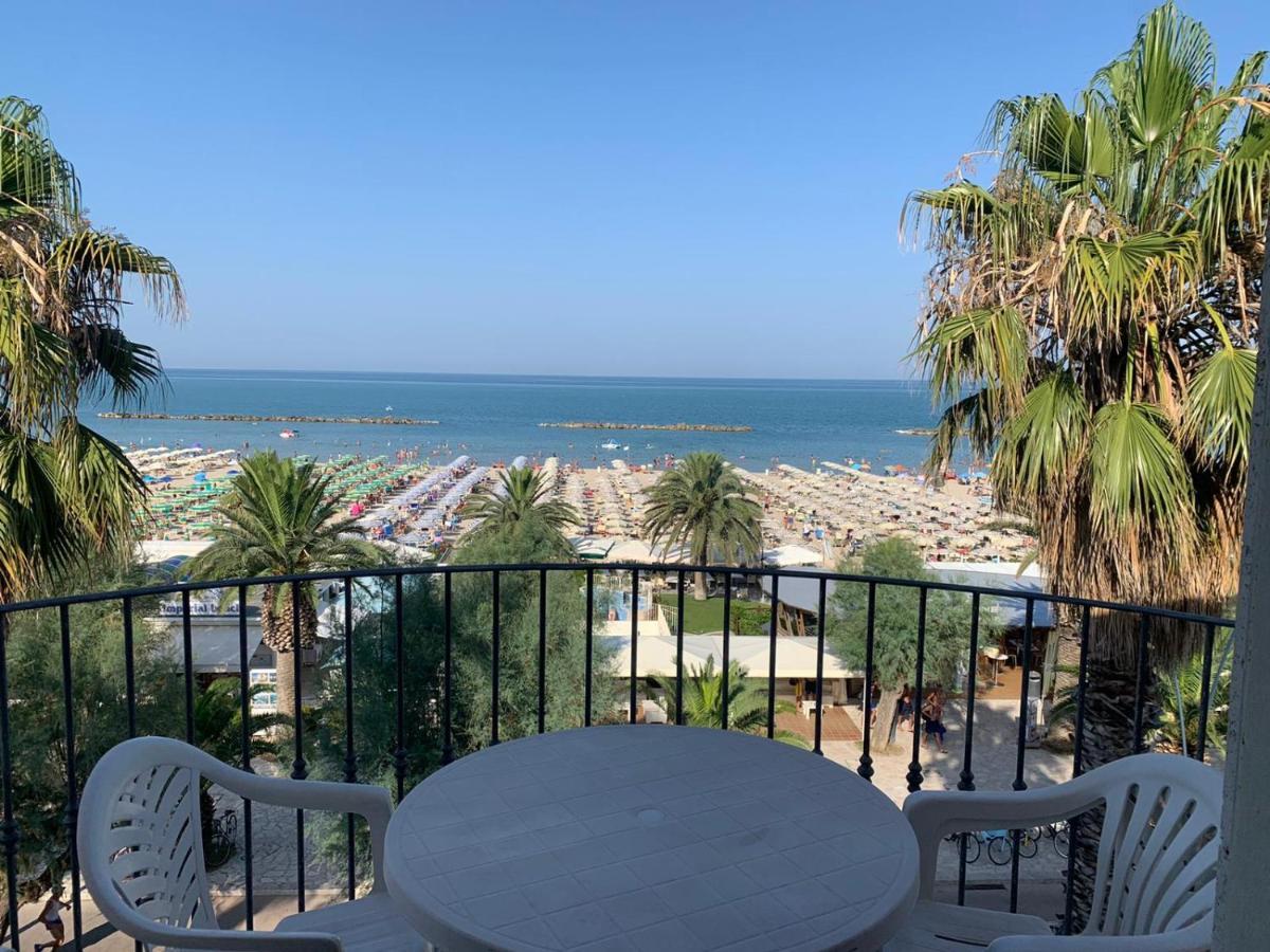 Aparthotel Il Lauro San Benedetto del Tronto Exterior foto