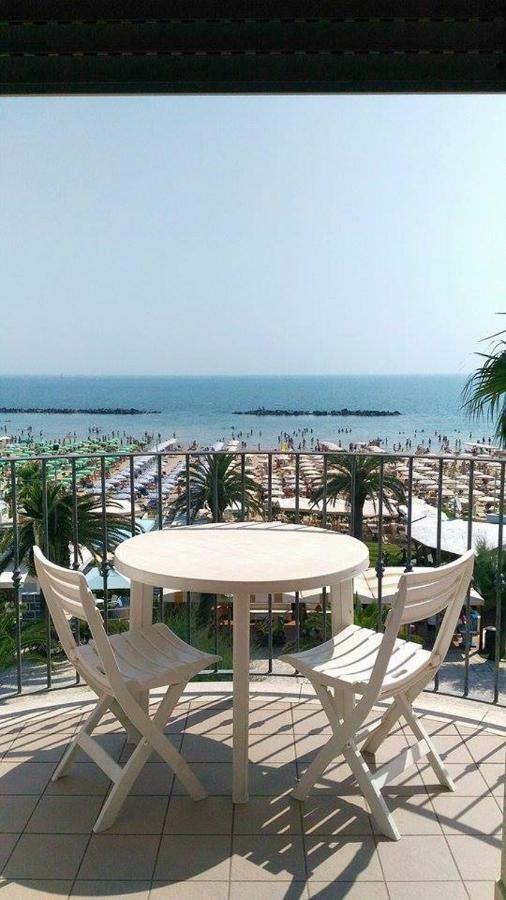 Aparthotel Il Lauro San Benedetto del Tronto Exterior foto