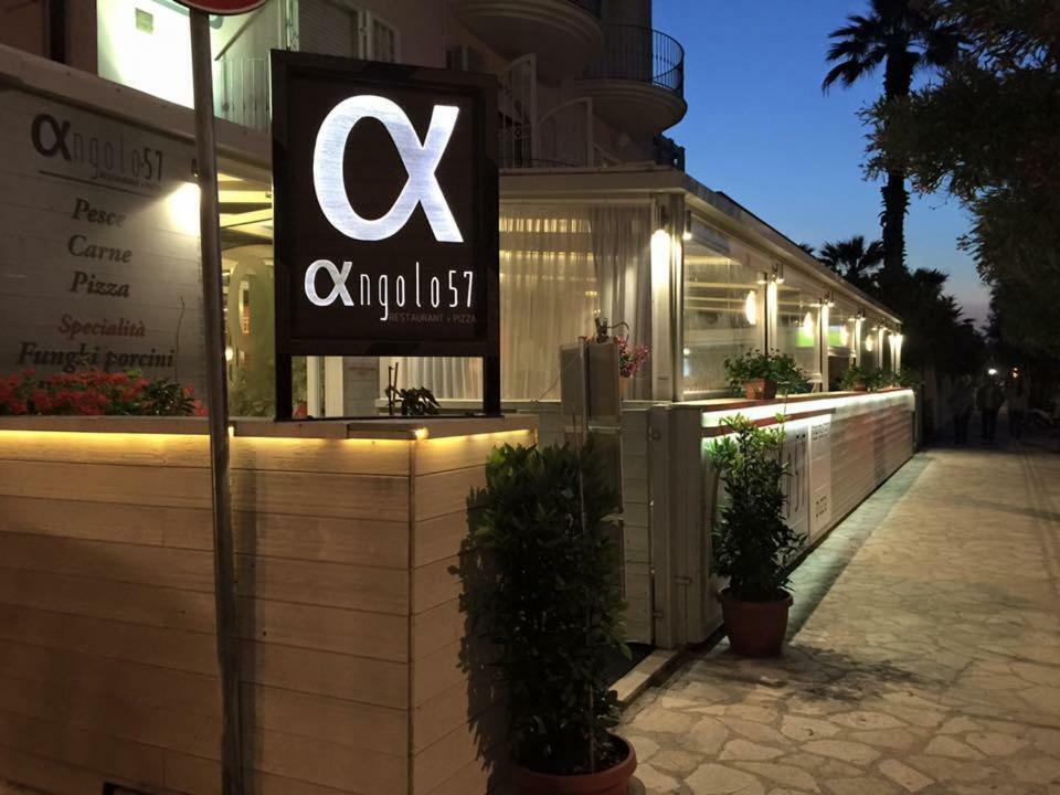 Aparthotel Il Lauro San Benedetto del Tronto Exterior foto